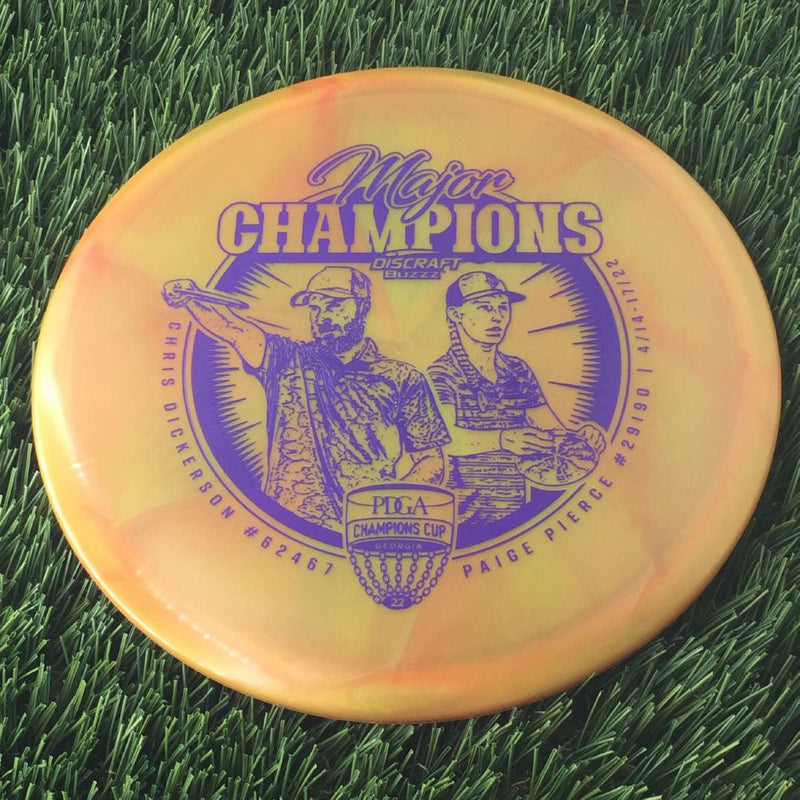 Discraft Elite Z Swirl Buzzz with Major Champions - Chris Dickerson - Paige Pierce - 2022 Stamp - 180g - Translucent Light Orange