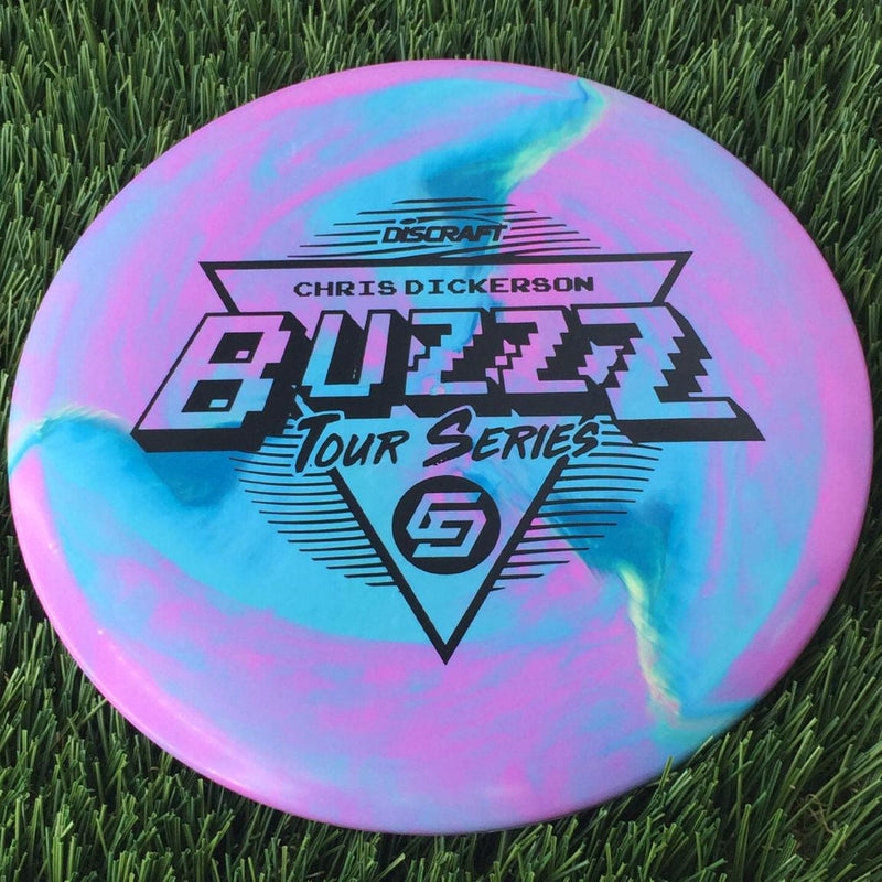 Discraft ESP Swirl Buzzz with Chris Dickerson Tour Series 2022 Stamp - 180g Bluish Pink